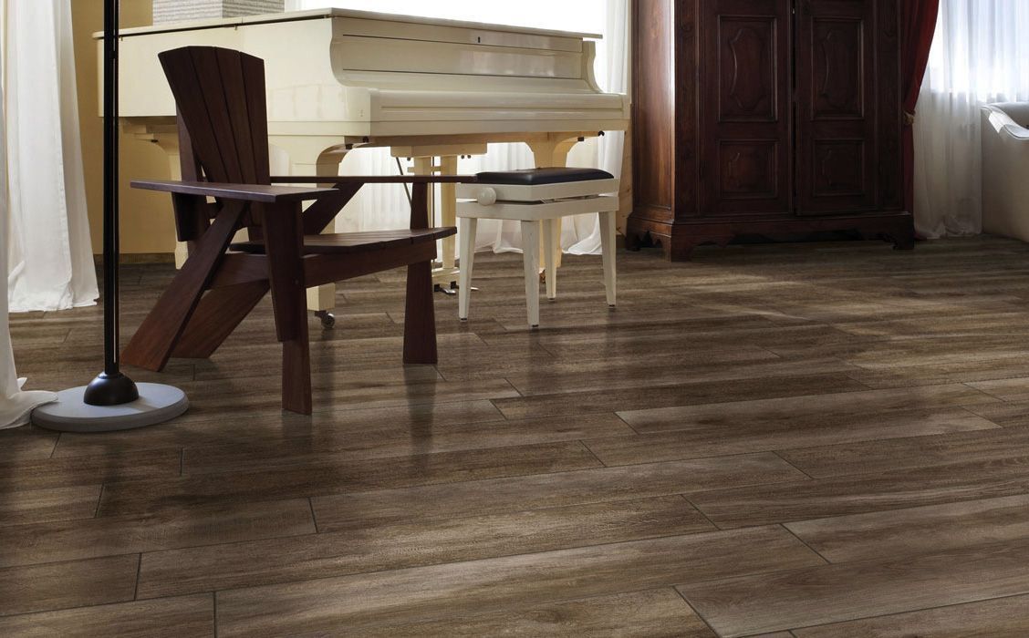 Плитка из керамогранита под дерево beige 15x61
