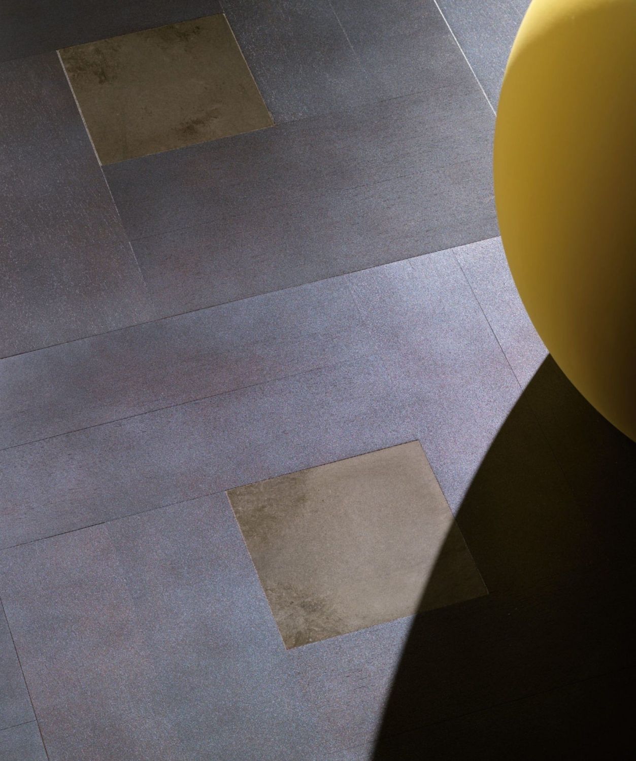 NOCE GRIGIO — MARMO MARRONE